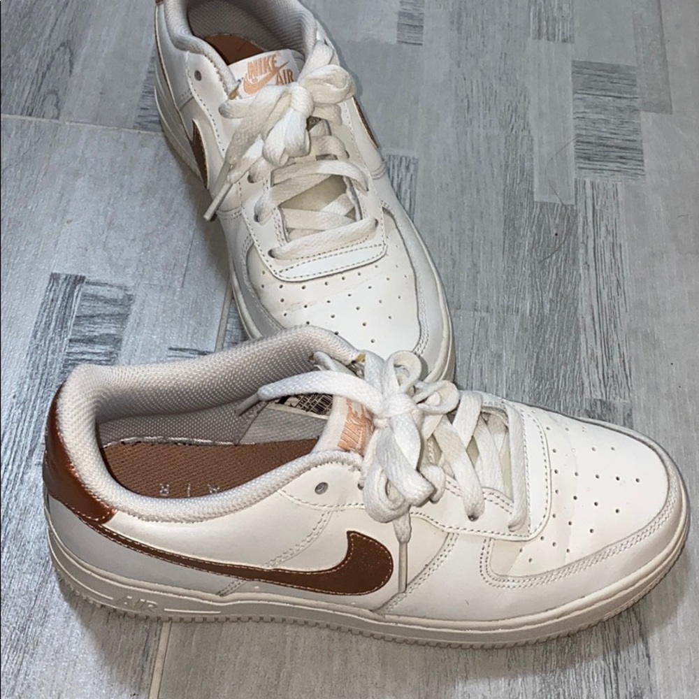 Nike airforce rose gold sz38